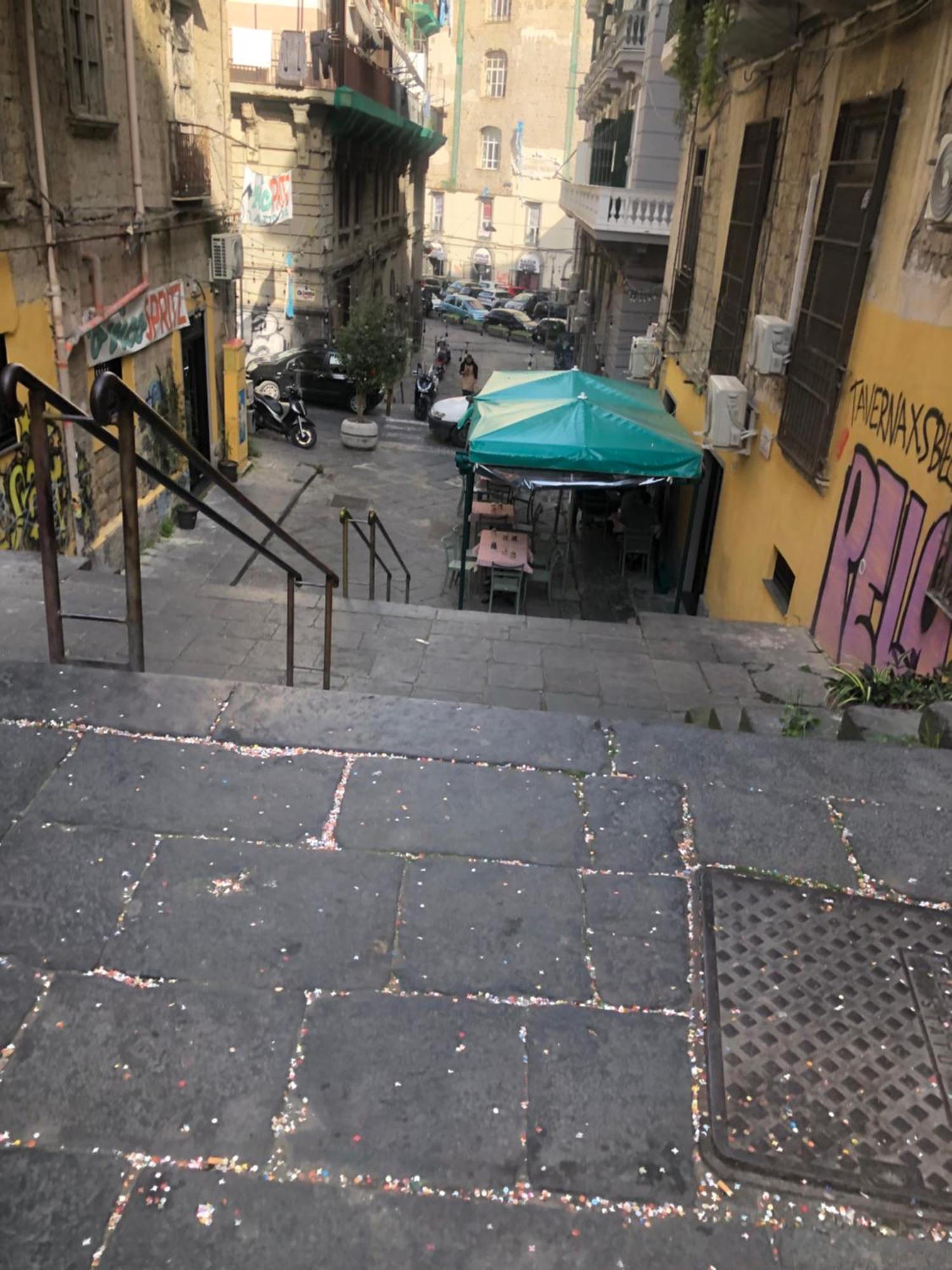 B&B Civico 22 Silvestre Naples Exterior photo